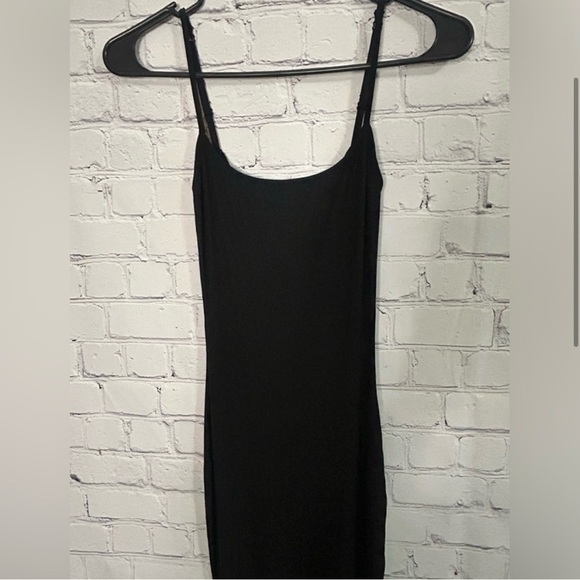 NWOT SKIMS SOFT LOUNGE RIBBED DRESS COLOR ONYX SIZE SMALL - Picture 3 of 6